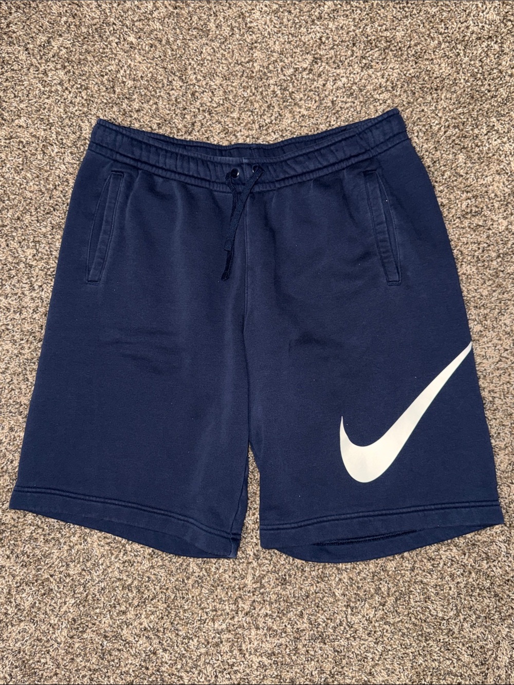Nike Men's Navy Shorts size Large